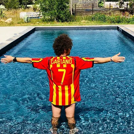 Tatanga Mani Bed and Breakfast 4*